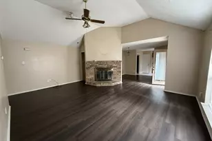 1120 Old Barn Ln, Mesquite, TX 75149 - Photo 3