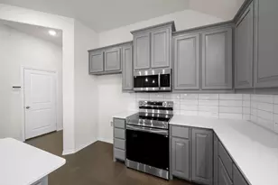 4541 Lyreleaf Dr, Fort Worth, TX 76036 - Photo 3