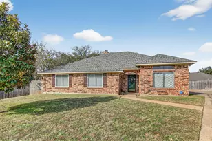 7864 Mahonia Dr, Fort Worth, TX 76133 - Photo 1