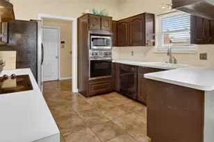 7864 Mahonia Dr, Fort Worth, TX 76133 - Photo 7