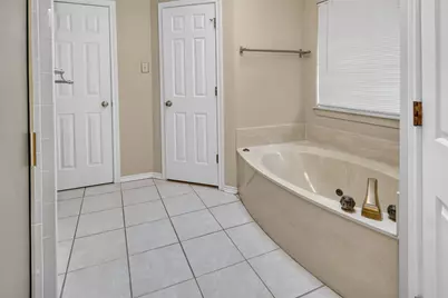 7864 Mahonia Drive, Fort Worth, TX 76133 - Photo 17