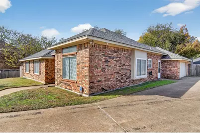 7864 Mahonia Drive, Fort Worth, TX 76133 - Photo 3