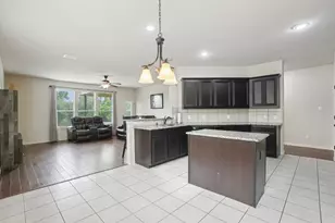 2200 Benjamin Creek Dr, Little Elm, TX 75068 - Photo 11