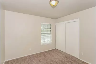 2416 Sutton Drive, Arlington, TX 76018 - Photo 11