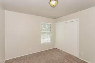 2416 Sutton Dr, Arlington, TX 76018 - Photo 11