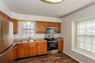 2416 Sutton Dr, Arlington, TX 76018 - Photo 7