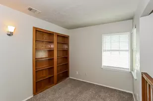 2416 Sutton Dr, Arlington, TX 76018 - Photo 9