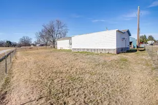 115 Cimmaron Loop, Weatherford, TX 76087 - Photo 31