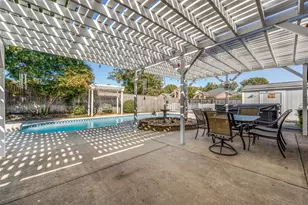 1719 Falcon Dr, Corinth, TX 76210 - Photo 23