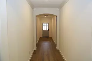 1403 Jefferson St, Bowie, TX 76230 - Photo 7