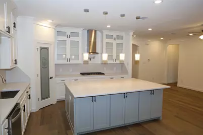 1403 Jefferson Street, Bowie, TX 76230 - Photo 9