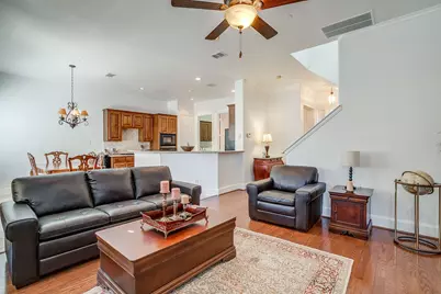 8216 Dogwood Lane, Irving, TX 75063 - Photo 11