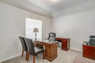 8216 Dogwood Ln, Irving, TX 75063 - Photo 7