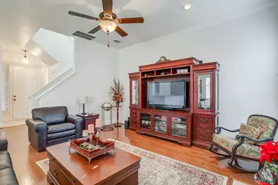 8216 Dogwood Lane, Irving, TX 75063 - Photo 17