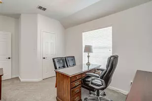 8216 Dogwood Ln, Irving, TX 75063 - Photo 29