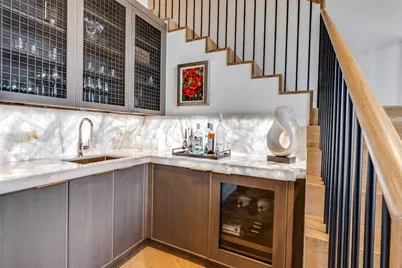 2408 Victory Park Lane #1442, Dallas, TX 75219 - Photo 11