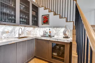 2408 Victory Park Ln, Dallas, TX 75219 - Photo 11