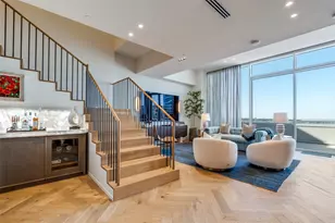 2408 Victory Park Ln, Dallas, TX 75219 - Photo 3