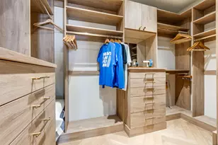 2408 Victory Park Ln, Dallas, TX 75219 - Photo 35