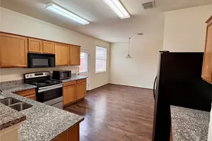 1708 Cliffrose Ln, Lewisville, TX 75067 - Photo 7