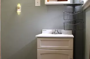 210 W Frey St, Stephenville, TX 76401 - Photo 9