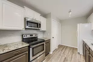 5416 Catlow Valley Rd, Fort Worth, TX 76137 - Photo 13