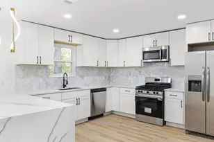 2726 Ridgewood St, Irving, TX 75062 - Photo 13