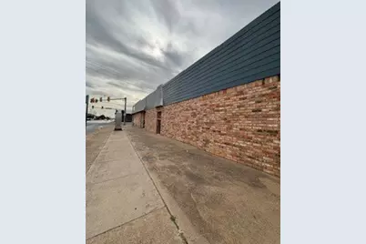 701 N Riverside Drive, Fort Worth, TX 76111 - Photo 1