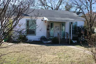 304 E Criddle St, Waxahachie, TX 75165 - Photo 3