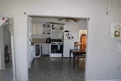 304 E Criddle Street, Waxahachie, TX 75165 - Photo 17