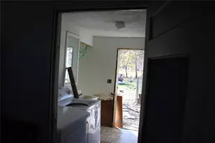 304 E Criddle St, Waxahachie, TX 75165 - Photo 9