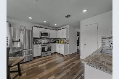 3107 Teodoro Drive, Grand Prairie, TX 75052 - Photo 13