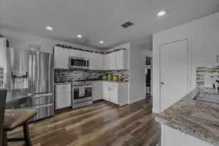 3107 Teodoro Dr, Grand Prairie, TX 75052 - Photo 13