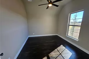 248 Redwood Cir, Trenton, TX 75490 - Photo 5