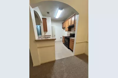 713 Kingston Drive, Grand Prairie, TX 75051 - Photo 9