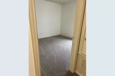 713 Kingston Drive, Grand Prairie, TX 75051 - Photo 11