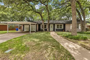 204 Juniper St, Mansfield, TX 76063 - Photo 1