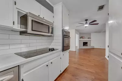 204 Juniper Street, Mansfield, TX 76063 - Photo 9