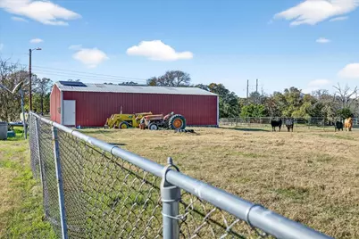 300 County Road 2100 Road, Seven Points, TX 75143 - Photo 11
