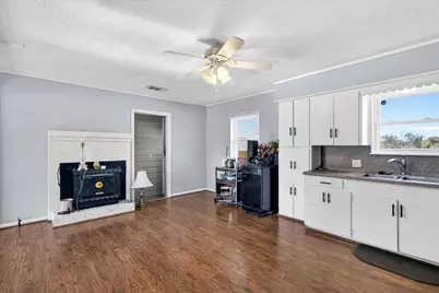 300 County Road 2100 Road, Seven Points, TX 75143 - Photo 31