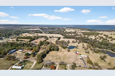 300 County Road 2100 Road, Seven Points, TX 75143 - Photo 17