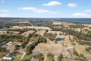 300 County Road 2100 Rd, Seven Points, TX 75143 - Photo 17