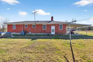 300 County Road 2100 Rd, Seven Points, TX 75143 - Photo 21