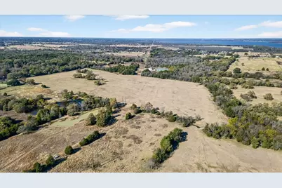 300 County Road 2100 Road, Seven Points, TX 75143 - Photo 19