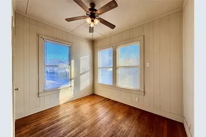 1006 Gregg Street, Denton, TX 76201 - Photo 5