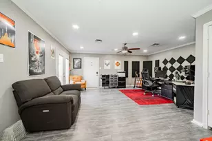 1213 Wedgecrest Ln, Garland, TX 75040 - Photo 17