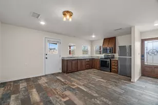 509 Union Ln, Springtown, TX 76082 - Photo 9