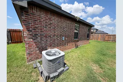 1601 Conley Lane, Crowley, TX 76036 - Photo 15