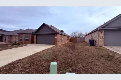 1601 Conley Lane, Crowley, TX 76036 - Photo 3