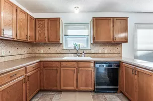 317 N Beltwoods Dr, DeSoto, TX 75115 - Photo 15